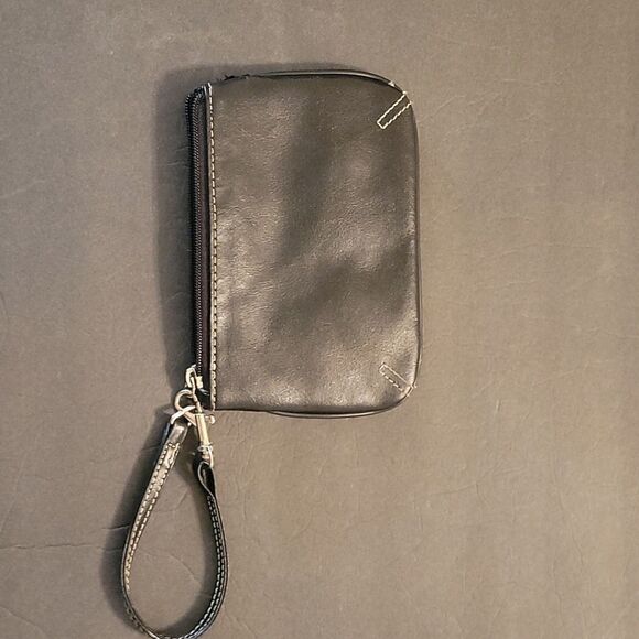 BLACK LEATHER WOMEN"S WHISTLE WALLET - Picture 5 of 14